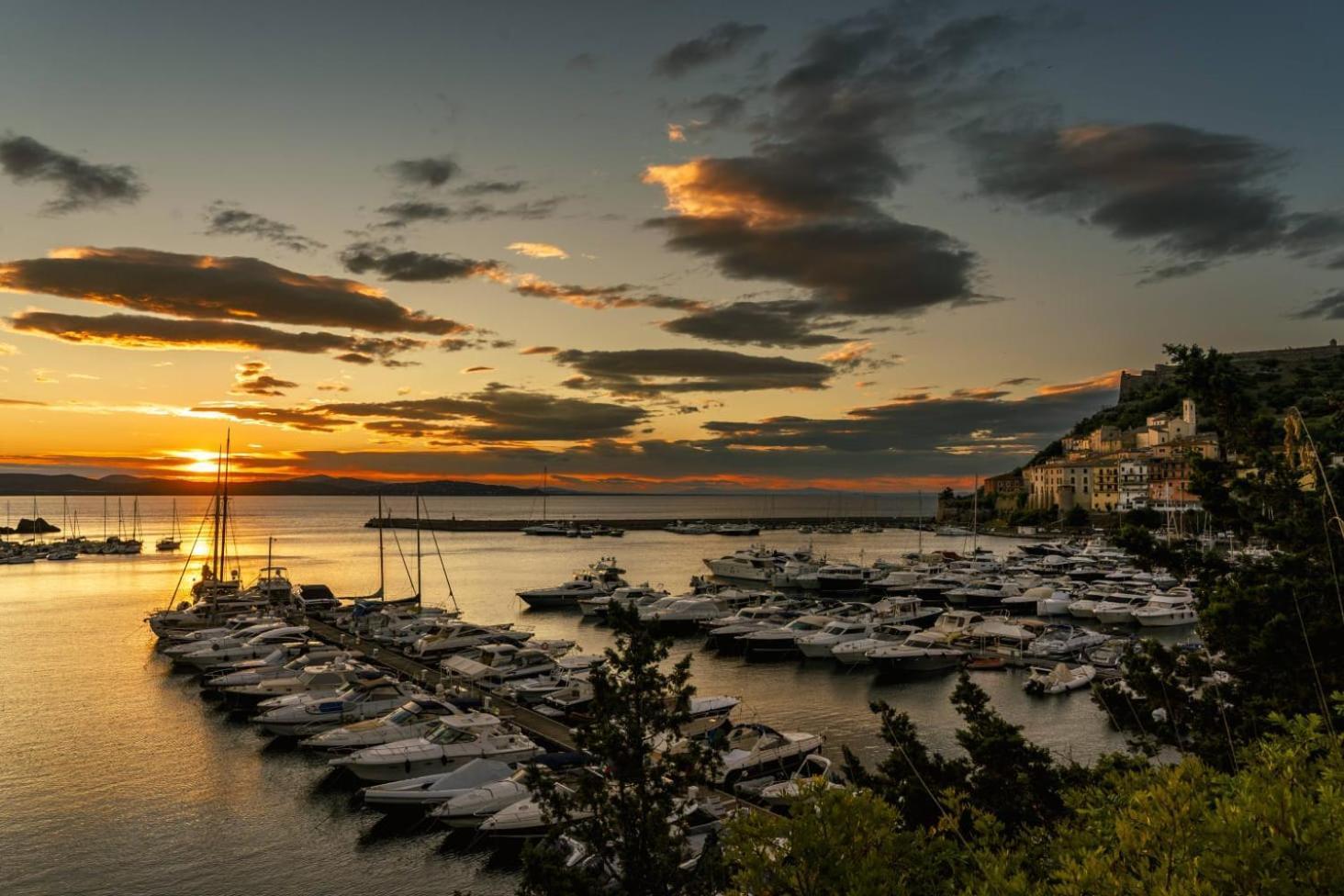 Agriturismo Lungo Albegna Manciano Bagian luar foto