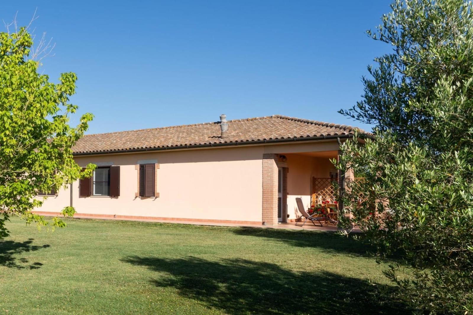 Agriturismo Lungo Albegna Manciano Bagian luar foto
